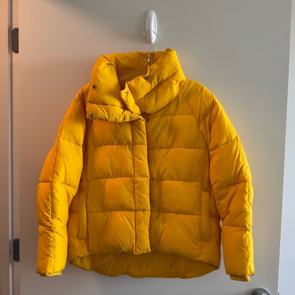 TOPSHOP Yellow Puffer - Size 2